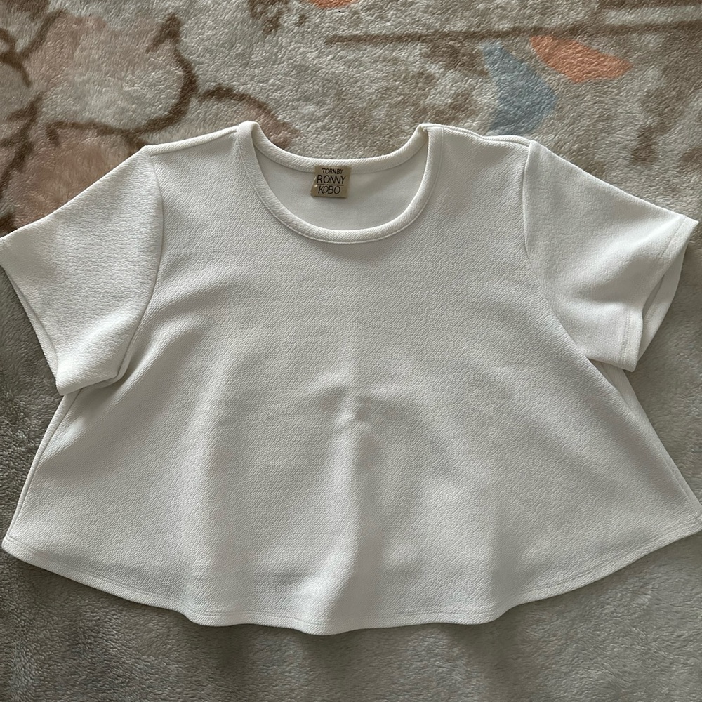 Women’s Torn by Ronny Kobo Short Sleeve Top (size S)